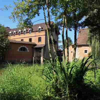Domaine de Villeray Hotel Exterior