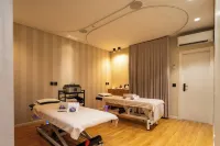 Adelaide Hotel - 2-Star