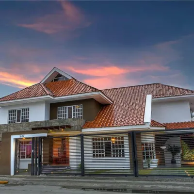 Villa Emilia Hostal Hotels near Turi Church