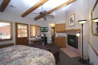 Streamside on Fall River Hoteles en Estes Park