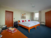 Hotel Omega Hotels in Moers