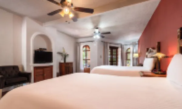 Atotonilco Hotel & Club