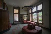 Fully Equipped in the Heart of Canyons Village