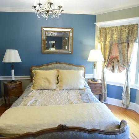 Naomi's Inn Bed & Breakfast