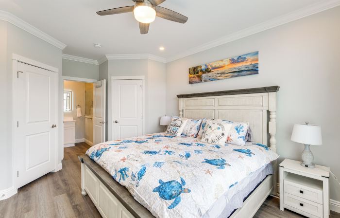 Furnished Screened Porch: Baypoint Resort Home!
