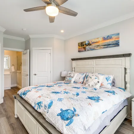 Furnished Screened Porch: Baypoint Resort Home! Hotels in Marblehead