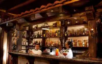 Samari Spa Resort - bar