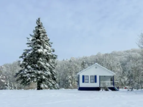Highland Lodge Hotels in Orleans County