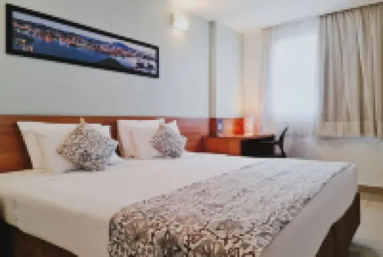 阿拉米達維多利亞酒店 酒店