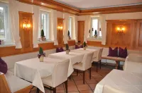 Hotel Fischerhaus Hotels in Pocking