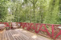 Group Getaway: Spacious Home in Stone Mountain!