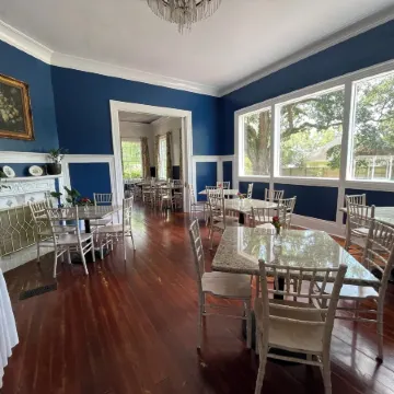 Historic Michabelle Inn