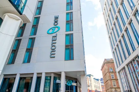 Motel One Manchester-St. Peter´s Square Отели рядом с достопримечательностью «Музей науки и промышленности»