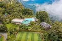 Kapari Natural Lodge & Spa Hotels in San Miguel de los Bancos