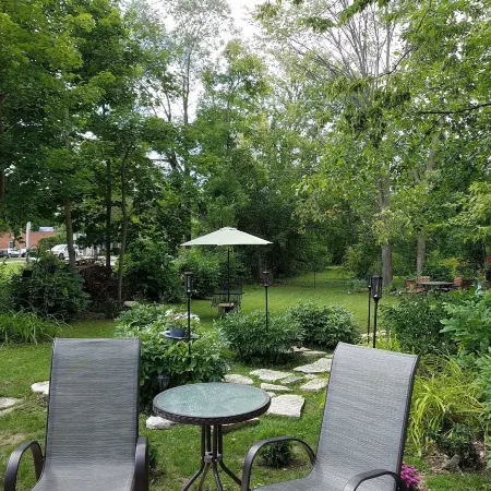 Lilly Pad Boerners Guest House