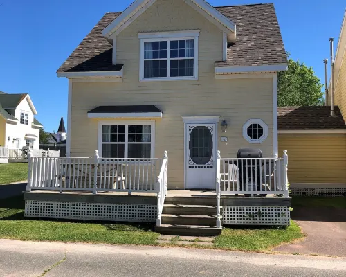 Shining Waters - Ingleside Cottages Hotels in Queens County