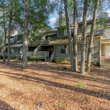 Completely Remodeled and Open 18C Richmond Park Villa