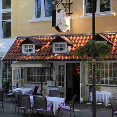 Teutonia Hotel Dining/Meeting Rooms