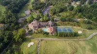 Whispering Woods Lodge-Sleeps 10 Home