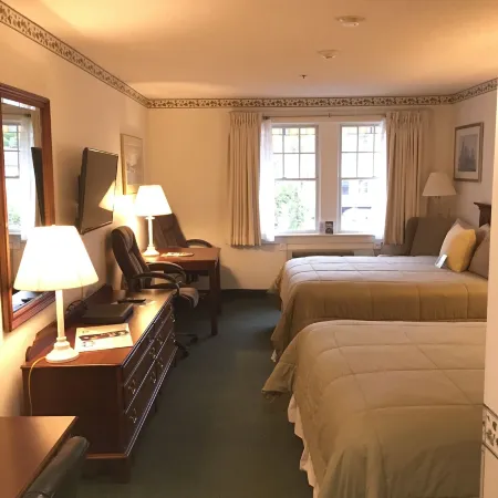 Camden Riverhouse Hotel and Inn