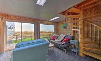 Sanderling Sea Cottages, Unit 3 w/ Private Balcony