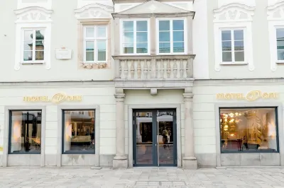 Motel One Linz-Hauptplatz Отели в г. 