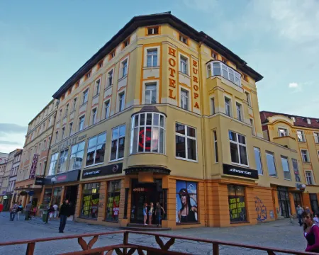 歐羅巴酒店 耶萊尼亞古拉酒店