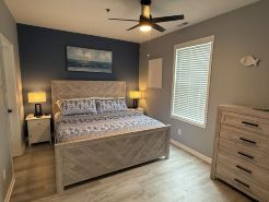 Modern & Clean, Family Friendly, 1st Floor Condo