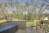 Pet-Friendly Gallatin Home w/ Deck, 1 Mi to Town! - 3-Star