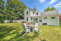 Downtown Retreat w/ Grill, Fire Pit & Wet Bar - Pet friendly