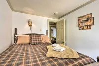 Townhome w/ Deck: Walk to Mirror Lake & Main St! - Beach