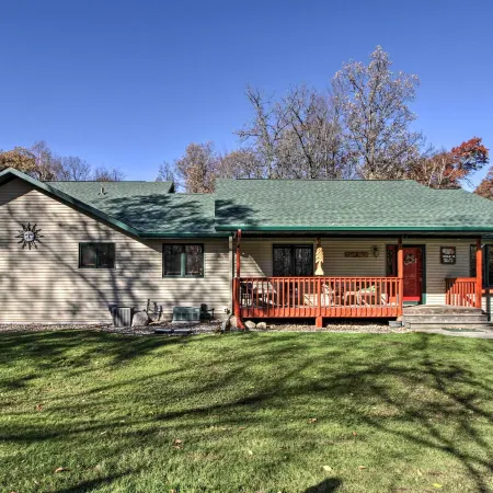Cabin w/ Fire Pit & Movie Room, 1 Mi to Lake