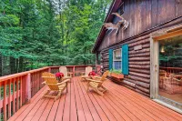 Private Wooded Cabin 7 Mi to Mount Snow! - spa