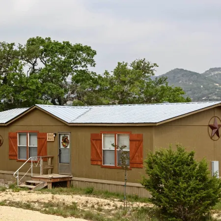 Spacious Utopia Family Home w/ Hill Country Views