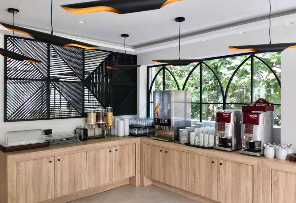 5. 아테네 코스트 ..