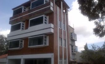 Apartamentos Confortables  Aeropuerto