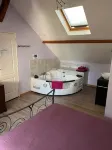 Le Petit Manoir Hotel a Tourny