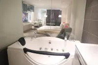 City Park Hotel Residences Hotels in Taguig City