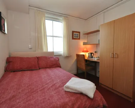 Waterfront Guest Accommodation Hotels in Greenock