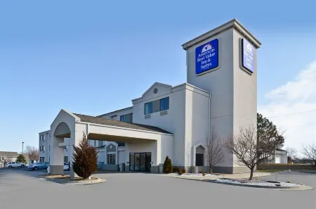 Quality Inn Lees Summit - Kansas City Отели в г. Саммит Ли