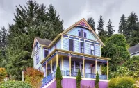 'Astoria Painted Lady' อพาร์ทเมนต์ประวัติศาสตร์พร้อมวิวแม่น้ำ! - 3 ดาว