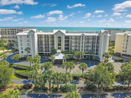 Litchfield Beach & Golf Resort