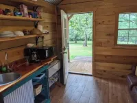 Cypress Cabin "Tiny house" Hotels in Fulton County