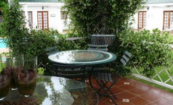 A Tapestry Garden Guest House
