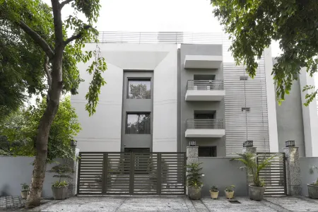 Treebo Iffco Chowk Отели рядом с достопримечательностью «Leisure Valley Rd»