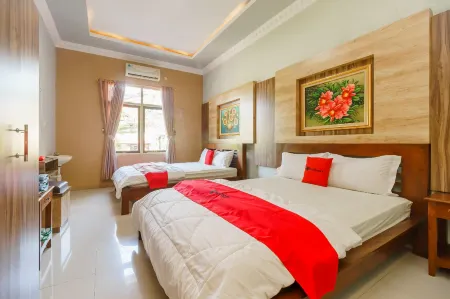 RedDoorz Resort Premium @ Sangkan Hurip Kuningan