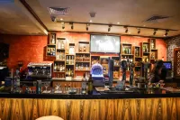 Excelsior Hotel Downtown - bar