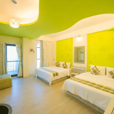 Sapphire Inn