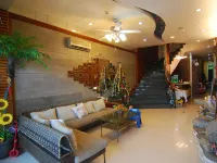 Mingjun Holiday Center-Sail Rock Hall Hotels near Spring Scream