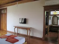 Inle Garden Hotel - 4-Star